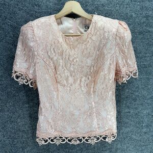 Cachet Blouse Women 6P Petite Pink Floral Zipper Short Sleeve Lined Crochet